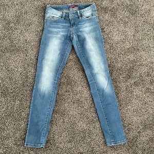 YMI WannaBettaButt? jeans sz 5